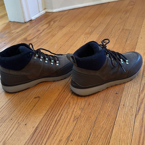 Uggs Men’s Olivert slate boot - Picture 6 of 9